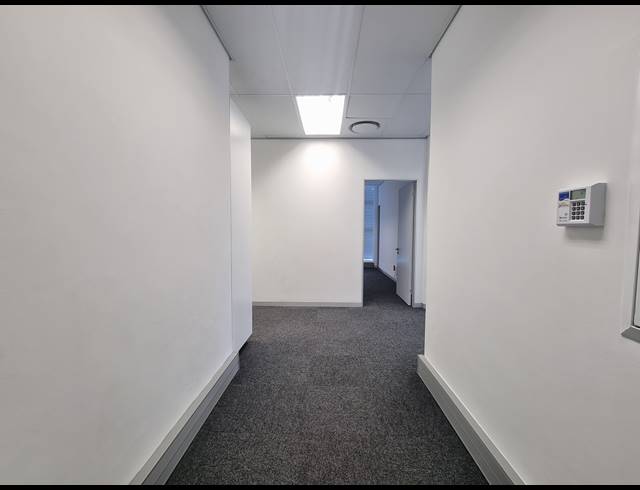 105M² OFFICE RENTED IN CENTURY CITY